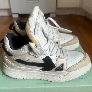 Off-White Mid Top Sponge Round Toe Sneakers